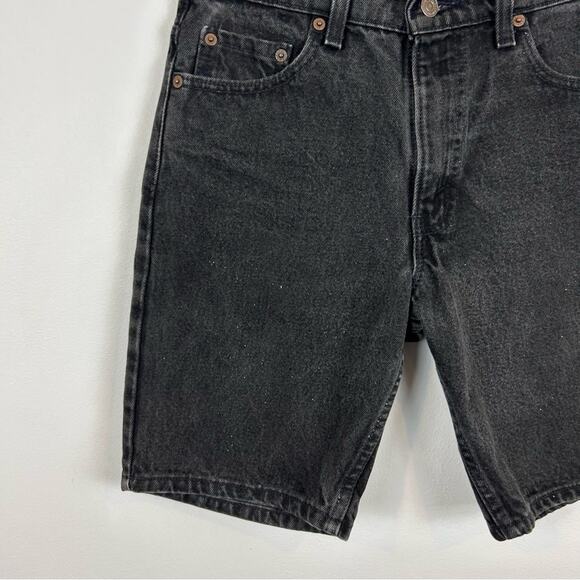 Vintage Levi's 550 Relaxed Fit Cut Off Denim Shorts Black Size 29 - Picture 2 of 6
